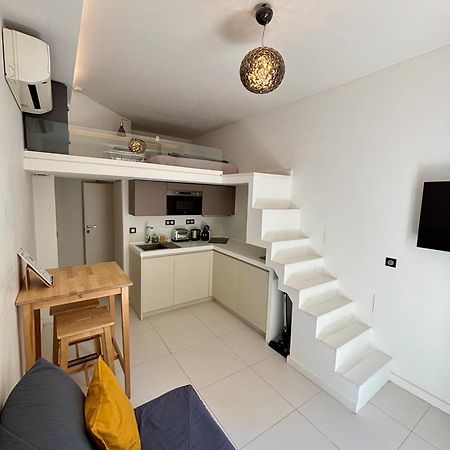 Studio A Louer Au Coeur Du Carre Dor A Nice, Rue Dalpozzo A 150 Metres Des Plages Exteriér fotografie